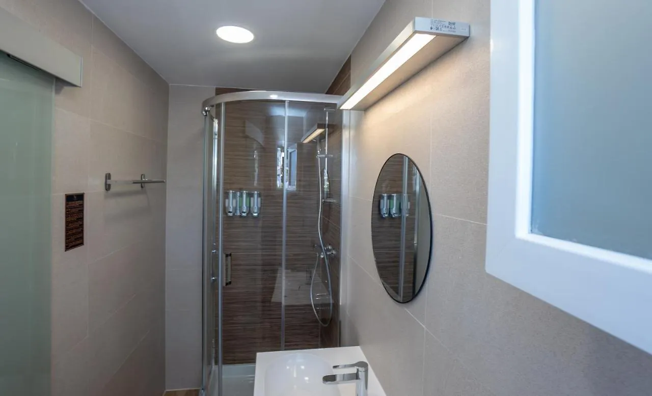 Hostal Casa Mercedes Nerja