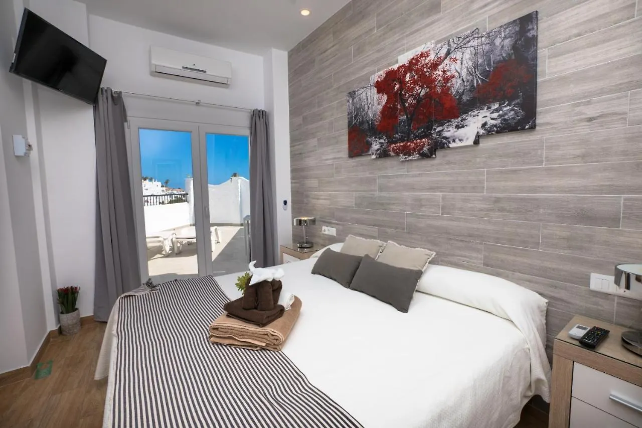Guest house Hostal Casa Mercedes Nerja