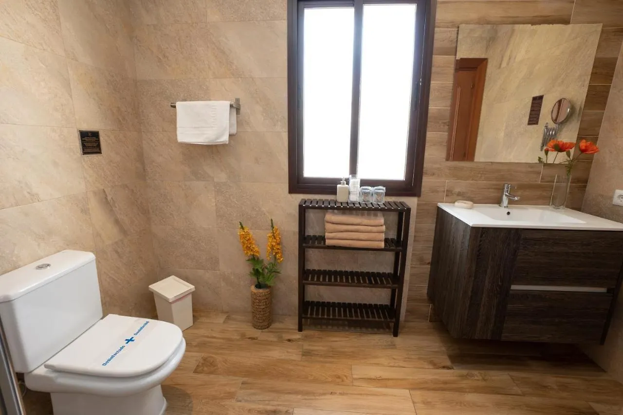 Guest house Hostal Casa Mercedes Nerja