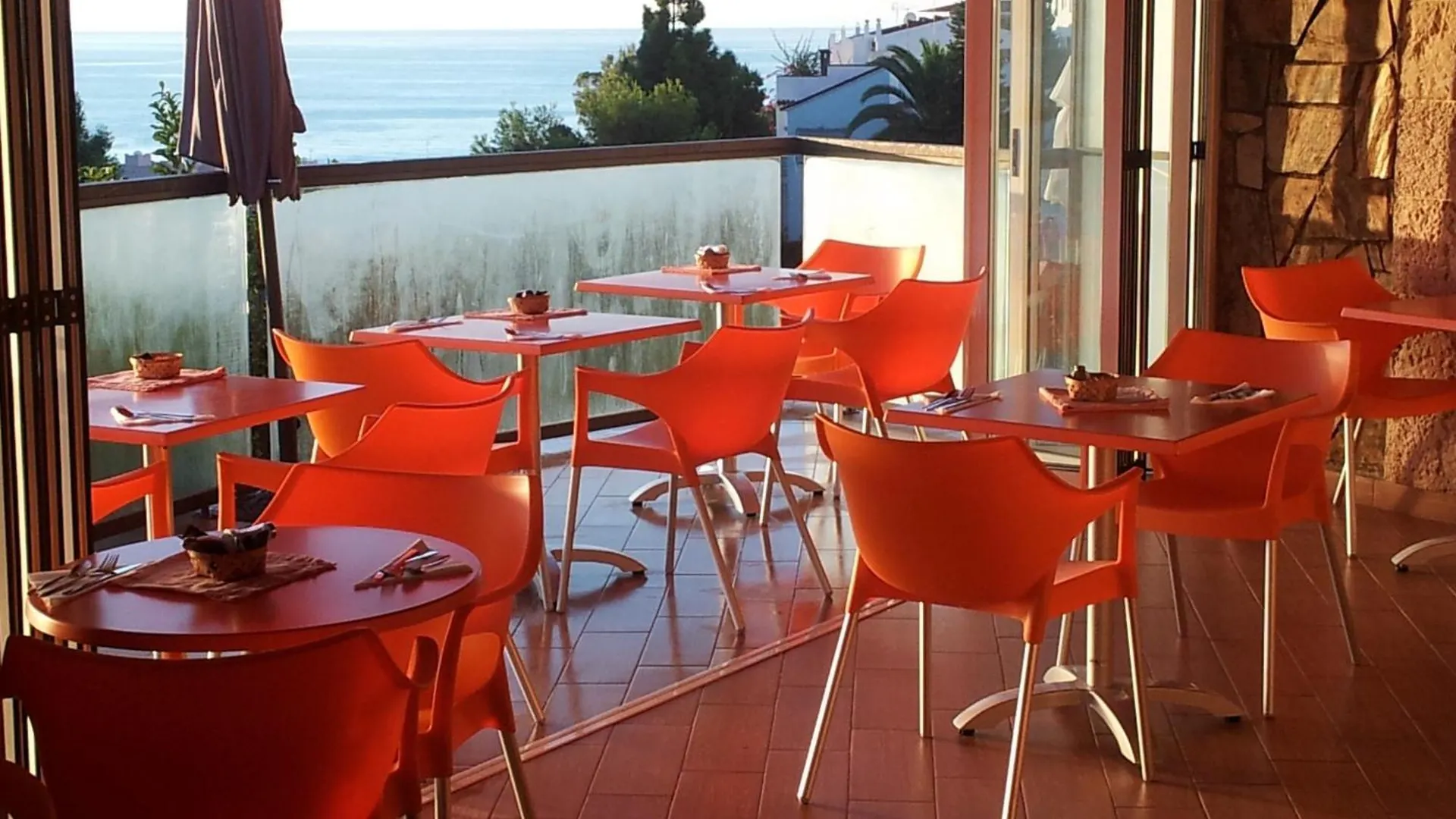 Hostal Casa Mercedes Nerja بيت ضيافة