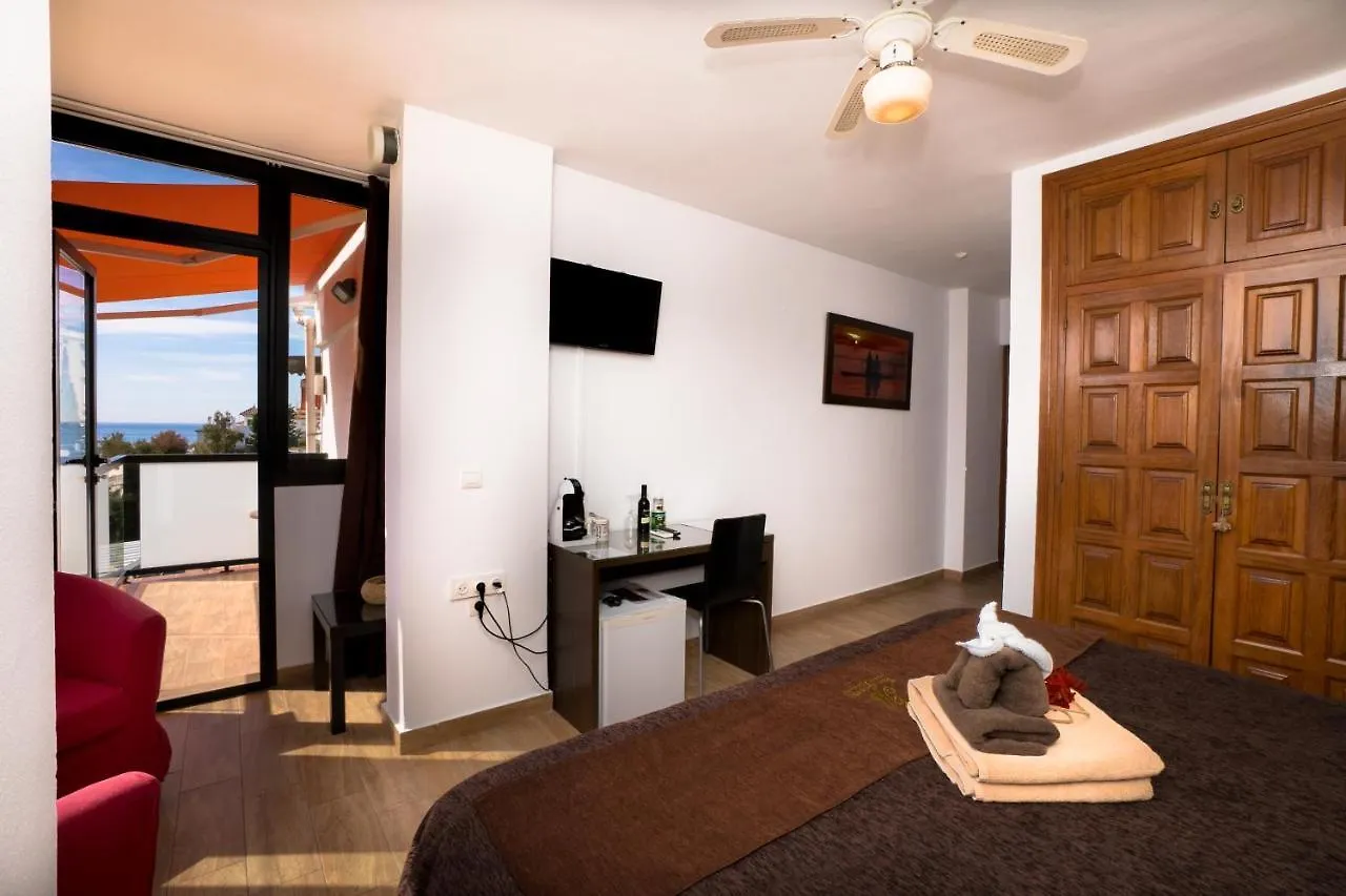 بيت ضيافة Hostal Casa Mercedes Nerja
